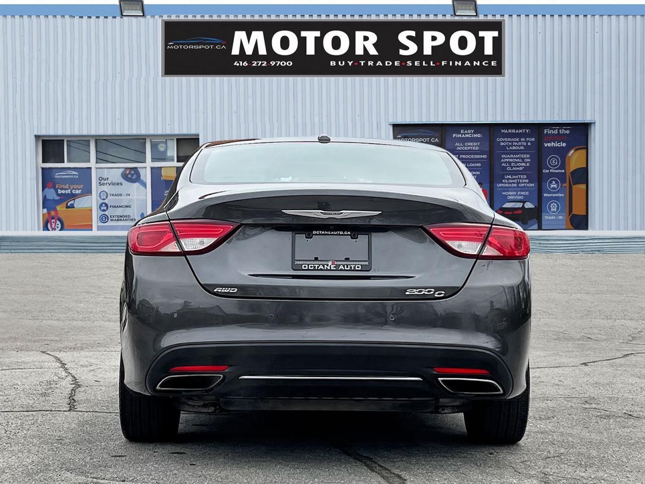 2015 Chrysler 200 C - Photo #6