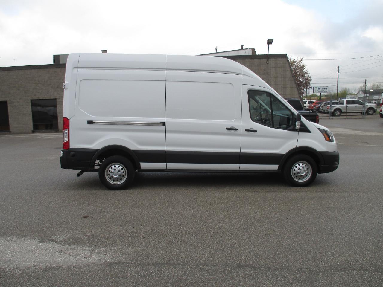 2020 Ford Transit 250 148 inch w/base.high roof.AWD - Photo #4