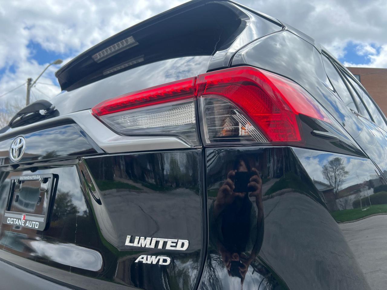 2019 Toyota RAV4 LIMITED AWD - Photo #6