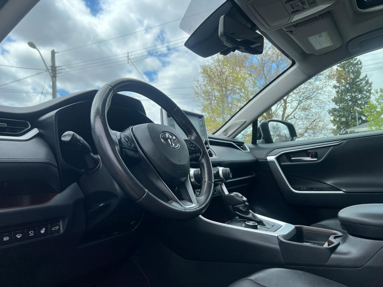 2019 Toyota RAV4 LIMITED AWD - Photo #8