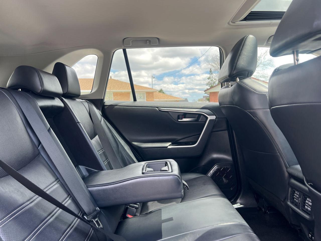 2019 Toyota RAV4 LIMITED AWD - Photo #20