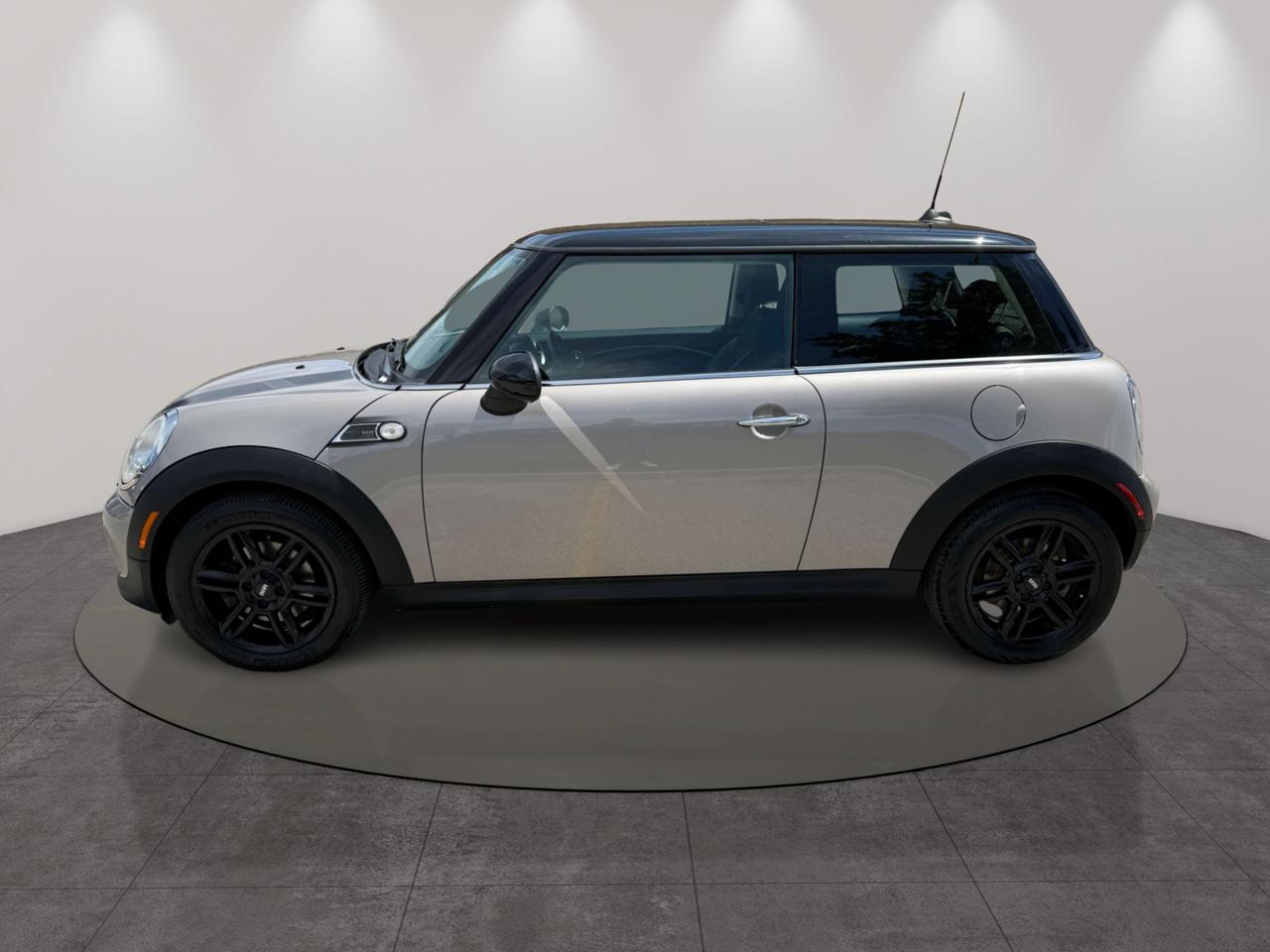 2012 MINI Cooper Hardtop 2dr Cpe Classic Photo