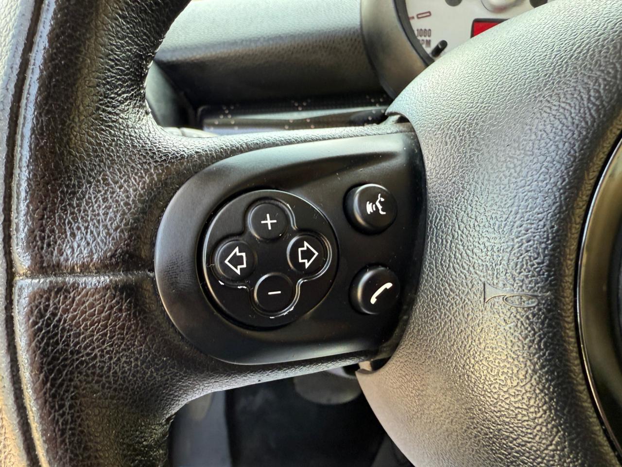 2012 MINI Cooper Hardtop 2dr Cpe Classic Photo