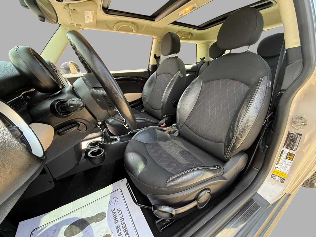 2012 MINI Cooper Hardtop 2dr Cpe Classic Photo