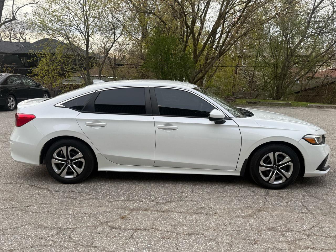 2022 Honda Civic LX CVT - Photo #4