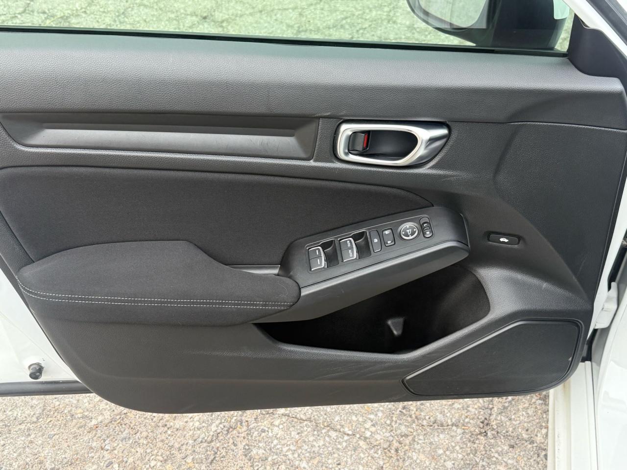 2022 Honda Civic LX CVT - Photo #9