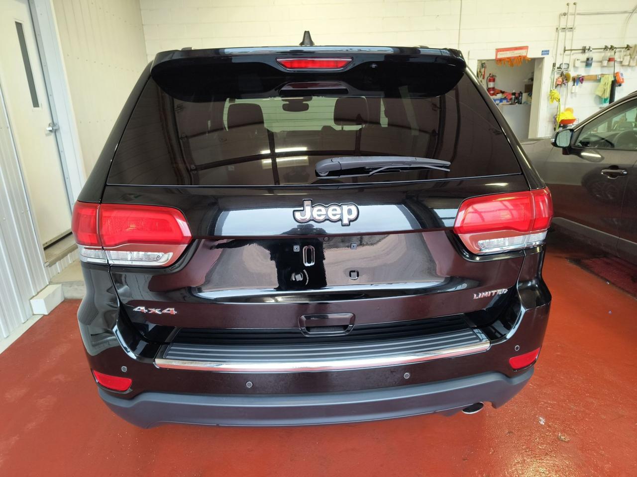 2019 Jeep Grand Cherokee LIMITED 4X4 Photo4