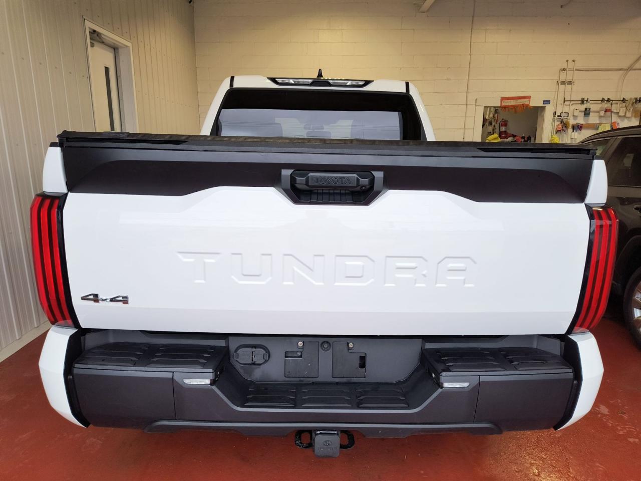 2023 Toyota Tundra SR5 Photo4
