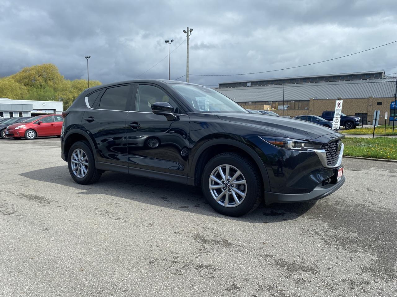 2024 Mazda CX-5 Select Photo3