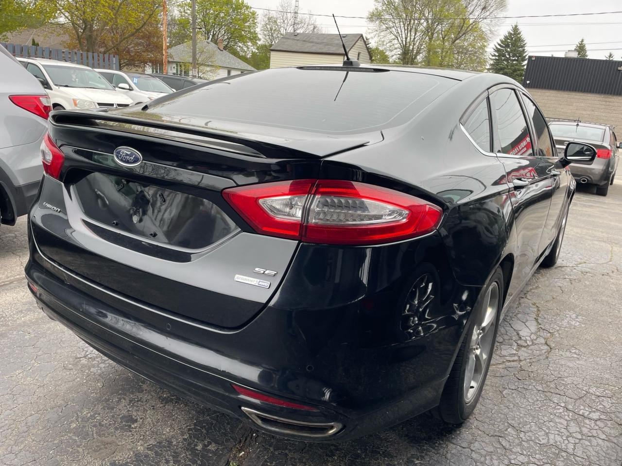 2016 Ford Fusion SE - Photo #7