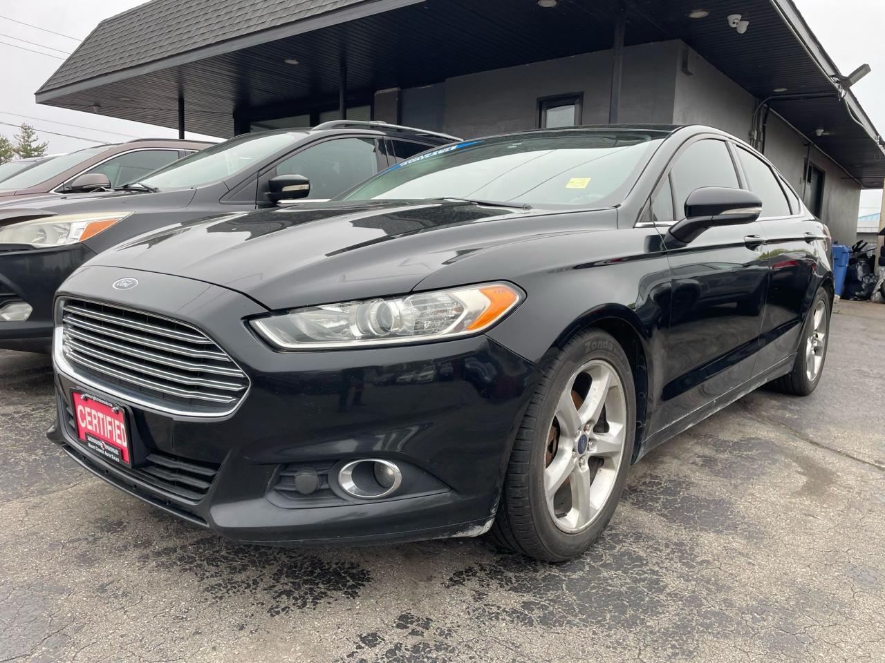 2016 Ford Fusion SE - Photo #13