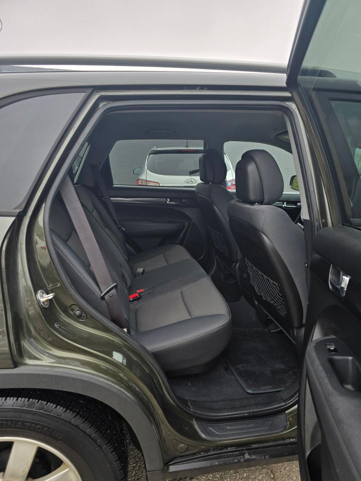 2012 Kia Sorento  - Photo #13