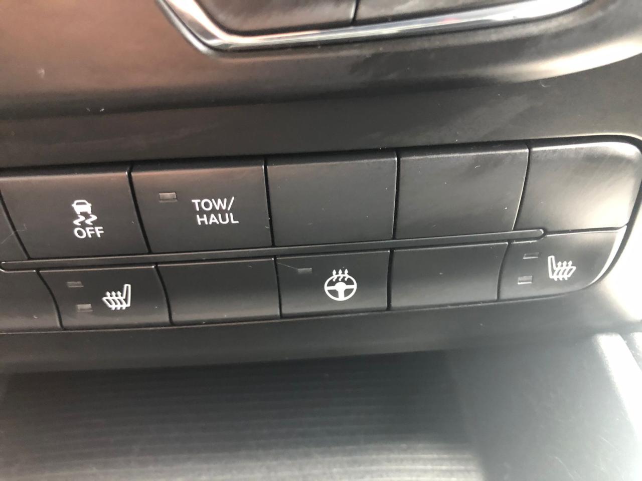 2018 RAM 1500 SLT CERTIFIED WITH 3 YEARS WARRANTY INCLUDED. - Photo #8