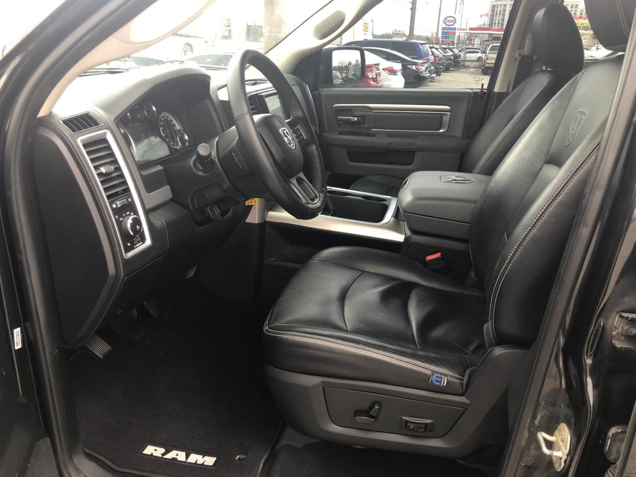 2018 RAM 1500 SLT CERTIFIED WITH 3 YEARS WARRANTY INCLUDED. - Photo #13