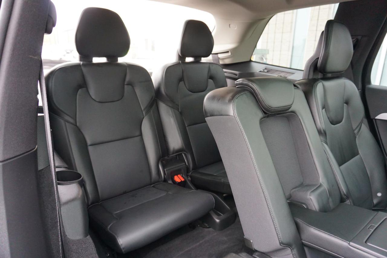 2019 Volvo XC90 T6 MOMENTUM AWD CERTIFIED *ACCIDENT FREE* CAMERA NAV BLUETOOTH LEATHER HEATED SEATS PANO ROOF CRUISE ALLOYS - Photo #17