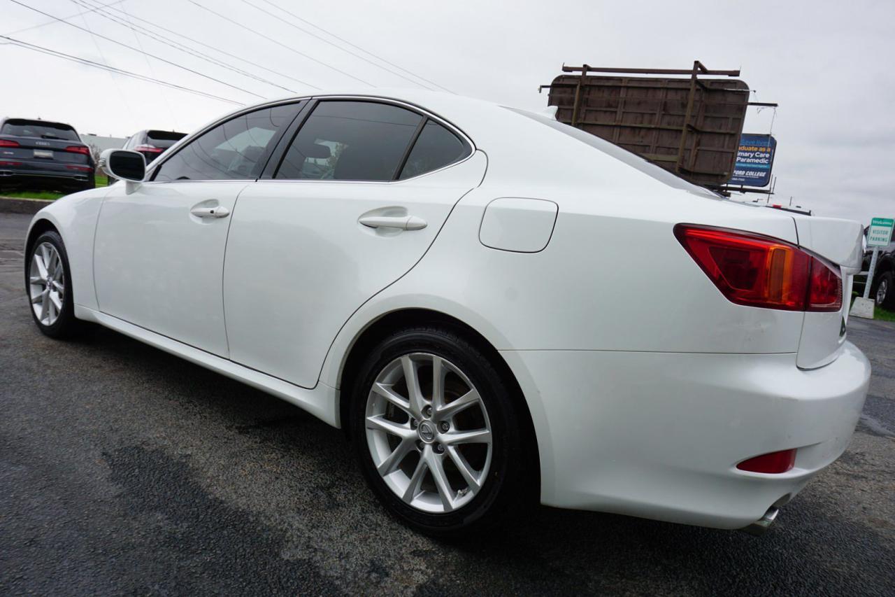 2012 Lexus IS 250 6 SPEED CERTIFIED *EXRTEMELY RARE**ACCIDENT FREE* BLUETOOTH CRUISE ALLOYS - Photo #4
