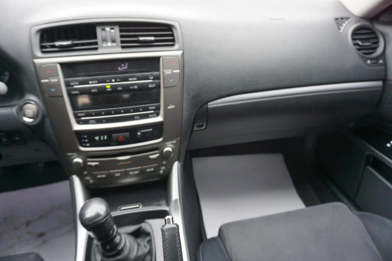 2012 Lexus IS 250 6 SPEED CERTIFIED *EXRTEMELY RARE**ACCIDENT FREE* BLUETOOTH CRUISE ALLOYS - Photo #11