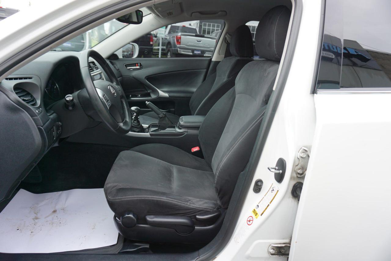 2012 Lexus IS 250 6 SPEED CERTIFIED *EXRTEMELY RARE**ACCIDENT FREE* BLUETOOTH CRUISE ALLOYS - Photo #14