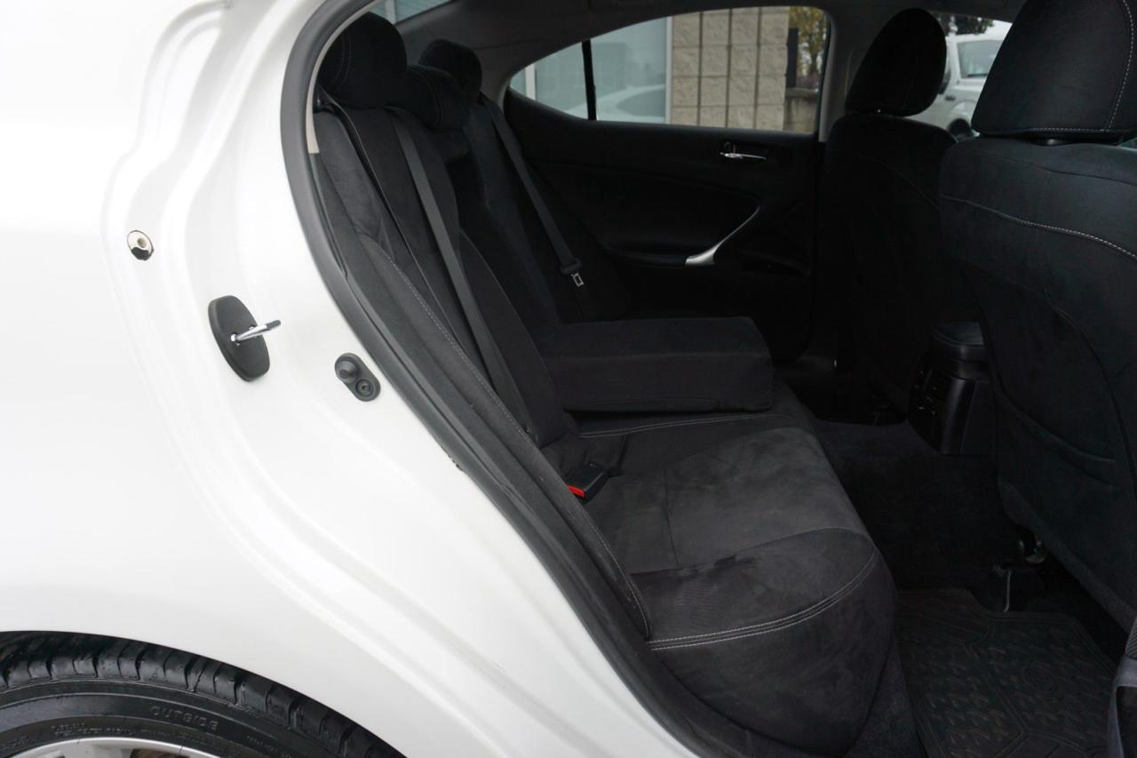 2012 Lexus IS 250 6 SPEED CERTIFIED *EXRTEMELY RARE**ACCIDENT FREE* BLUETOOTH CRUISE ALLOYS - Photo #17