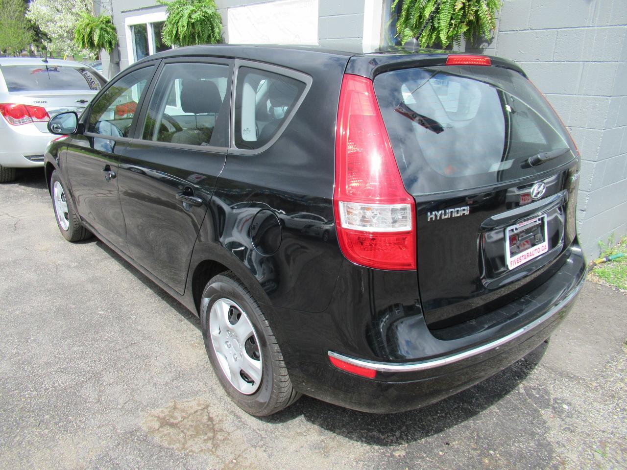 2012 Hyundai Elantra Touring GLS - Photo #4
