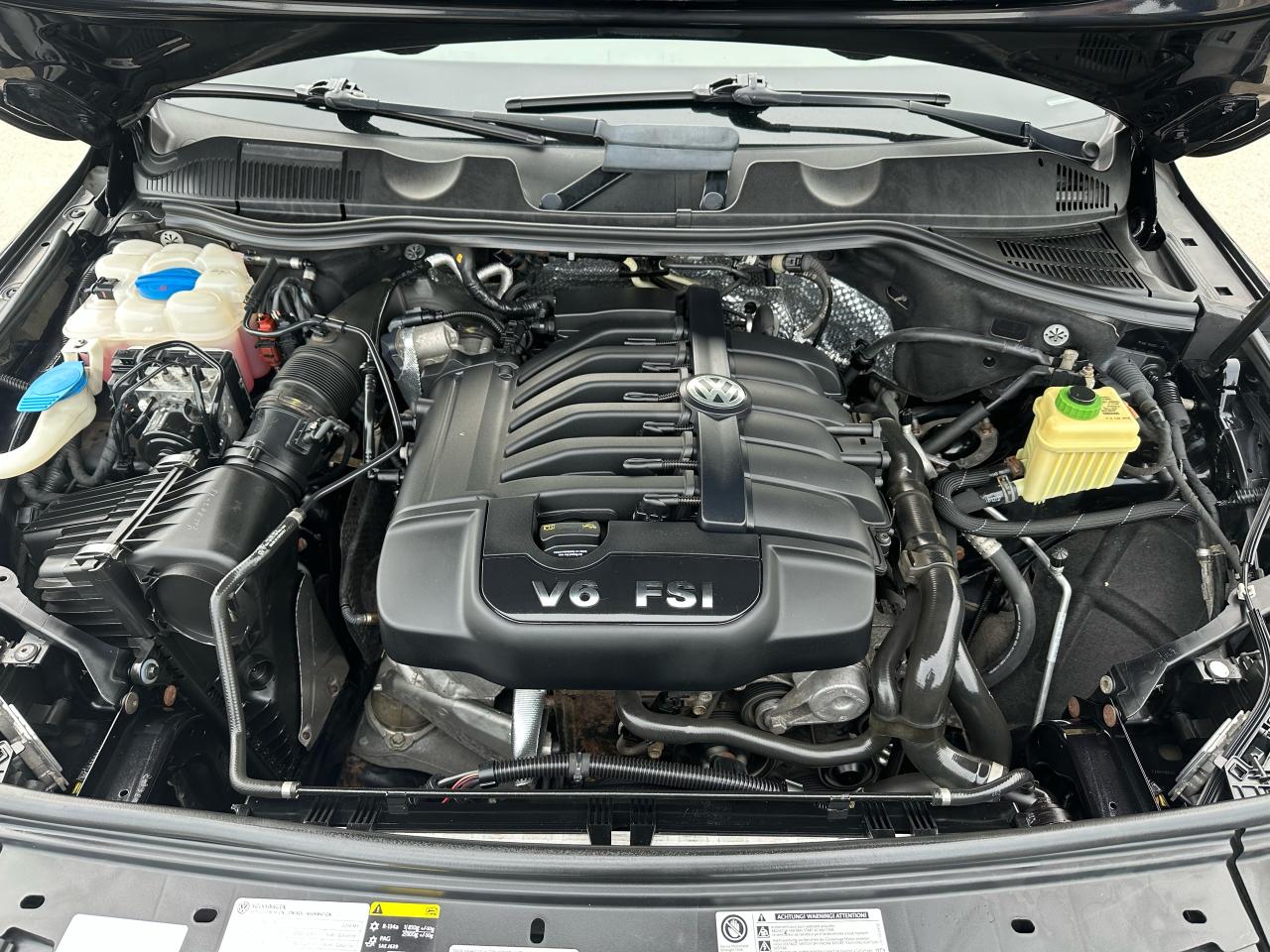 2014 Volkswagen Touareg Sport w/Nav - Photo #22