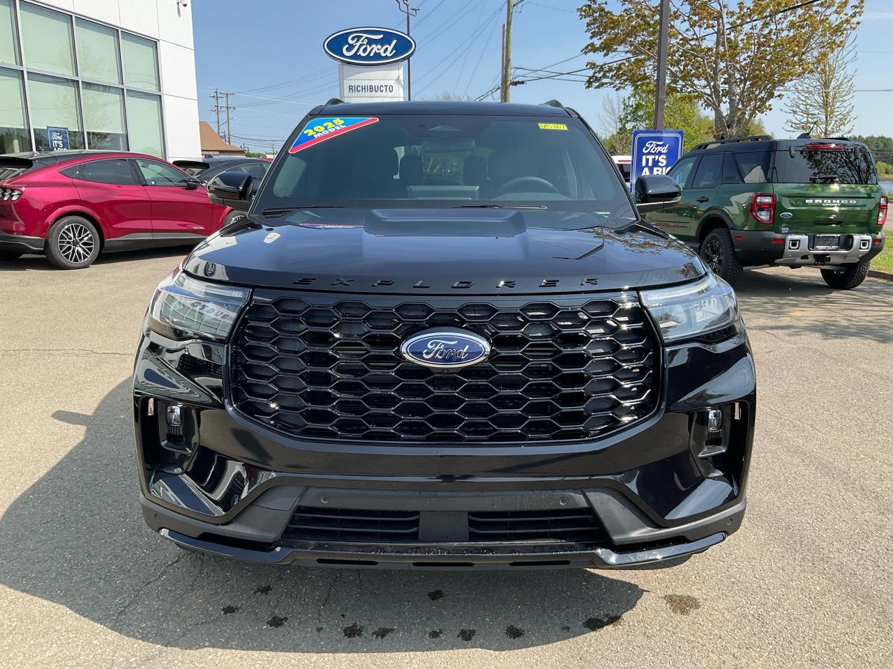2025 Ford Explorer ST-Line Photo1