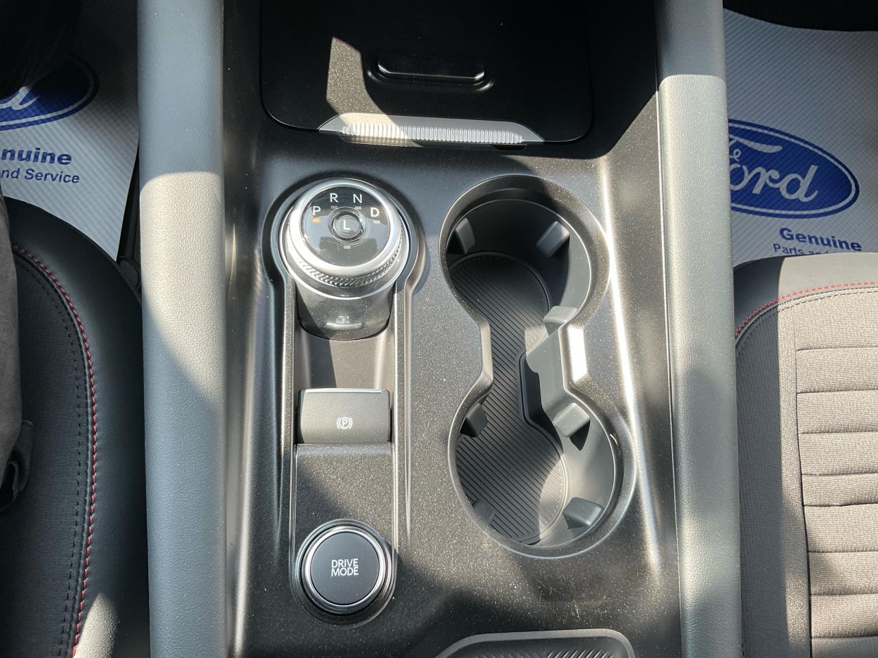 2025 Ford Explorer ST-Line Photo5