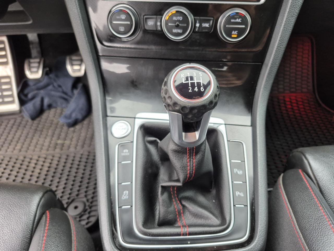 2016 Volkswagen Golf Autobahn - One Owner/No Accidents Photo39