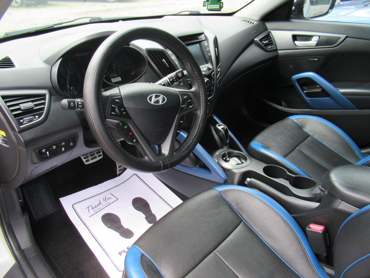 2013 Hyundai Veloster Turbo w/Matte Grey - Photo #9