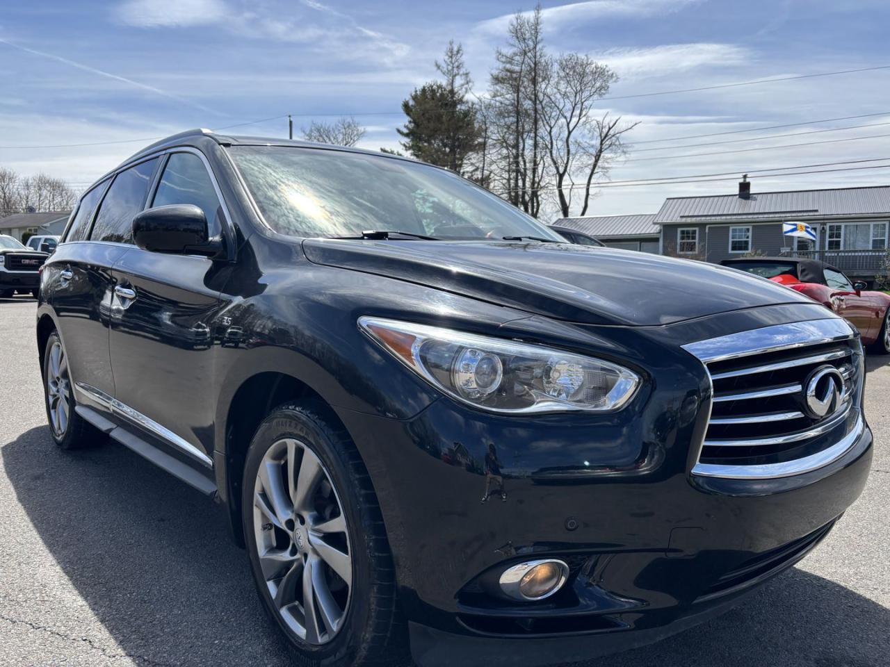 Used 2015 Infiniti QX60 NAVIGATION / LEATHER / SUNROOF & MOONROOF / HEATED SEATS / REVERSE CAMERA/ AWD for sale in Truro, NS