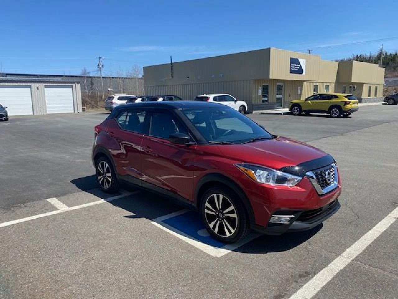2020 Nissan Kicks SV FWD - Photo #2