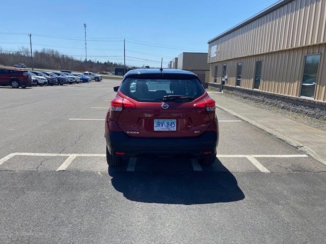 2020 Nissan Kicks SV FWD - Photo #6