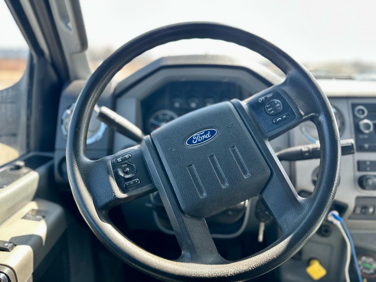 2019 Ford F-750 Super Duty XL SUPERCAB TOW TRUCK W/ 22' GALVANIZED DECK Photo5