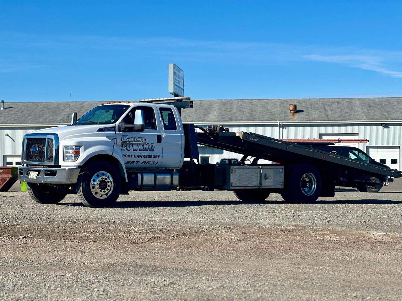 2019 Ford F-750 Super Duty XL SUPERCAB TOW TRUCK W/ 22' GALVANIZED DECK Photo5