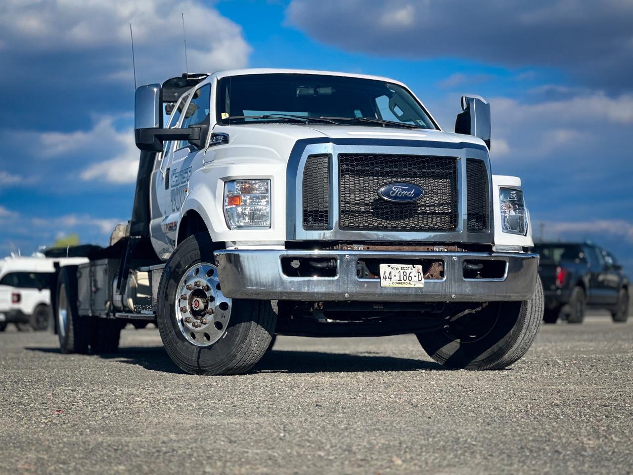Used 2019 Ford F-750 Super Duty XL SUPERCAB TOW TRUCK W/ 22' GALVANIZED DECK for sale in Port Hawkesbury, NS