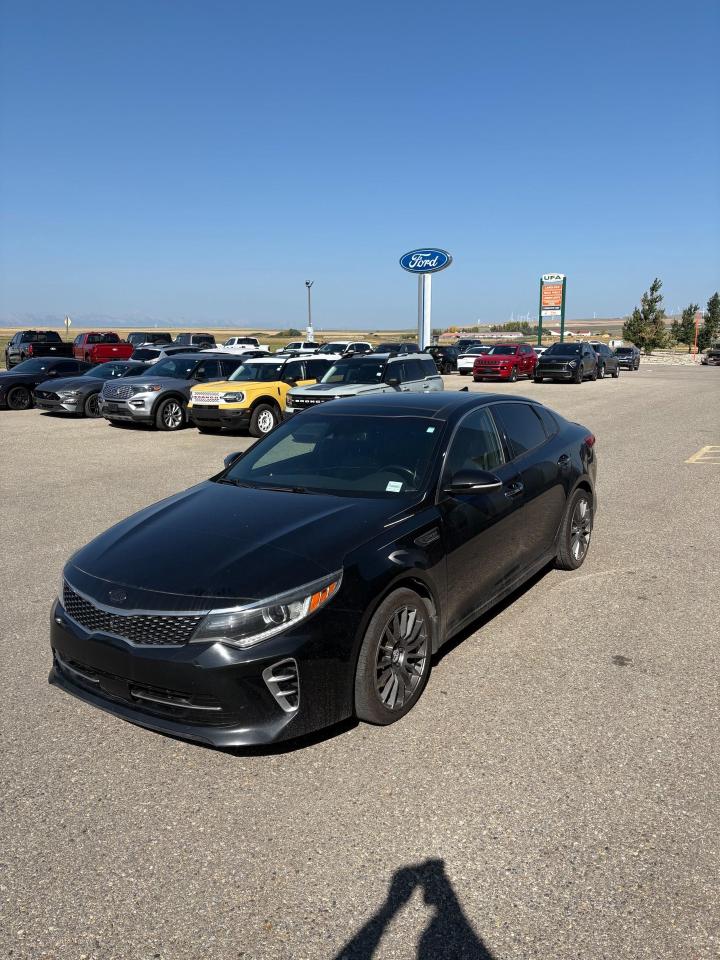 Used 2016 Kia Optima SXL Turbo for sale in Pincher Creek, AB