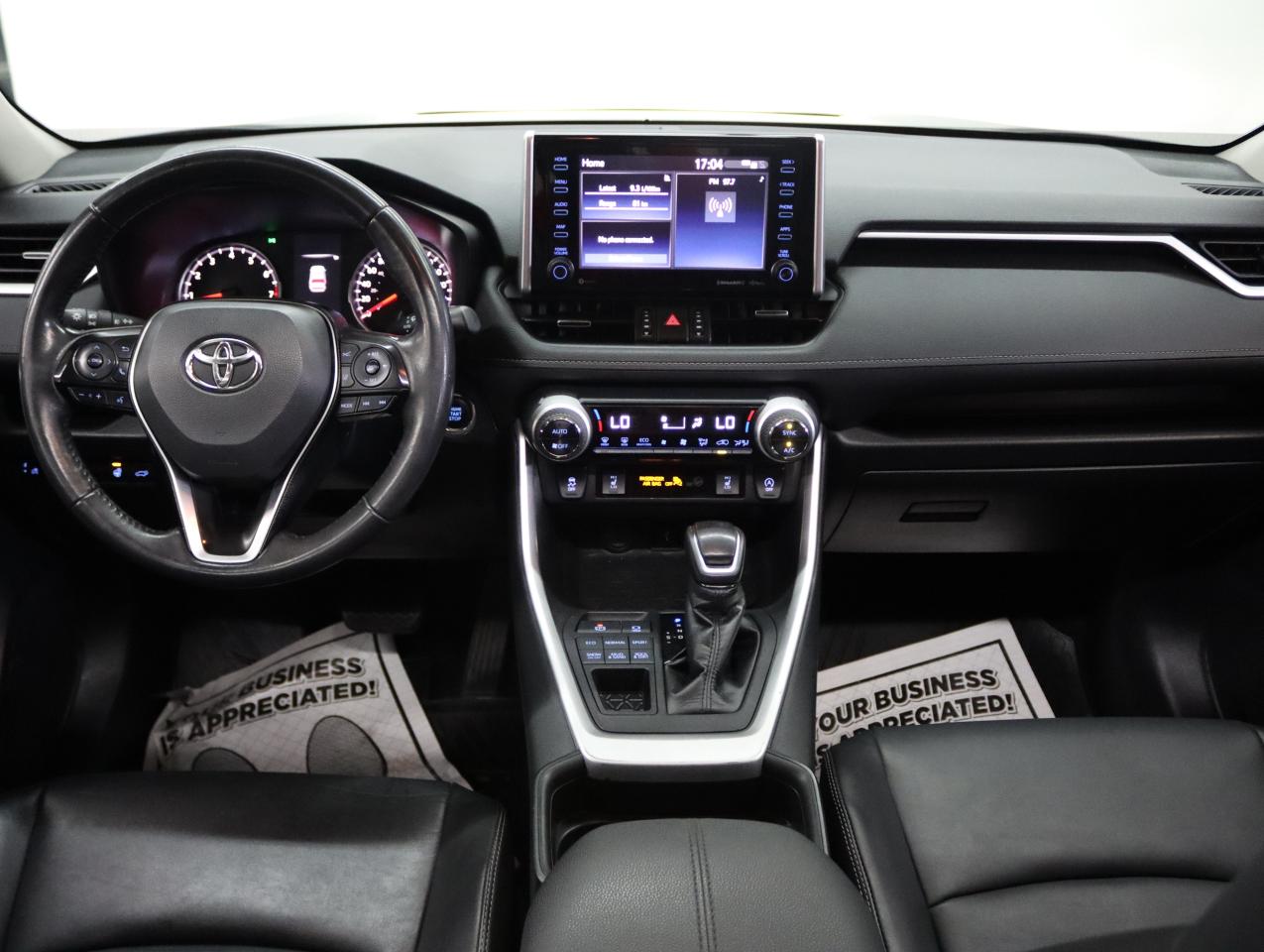 2021 Toyota RAV4 XLE | AWD | Sunroof | Leather | BSM | CarPlay