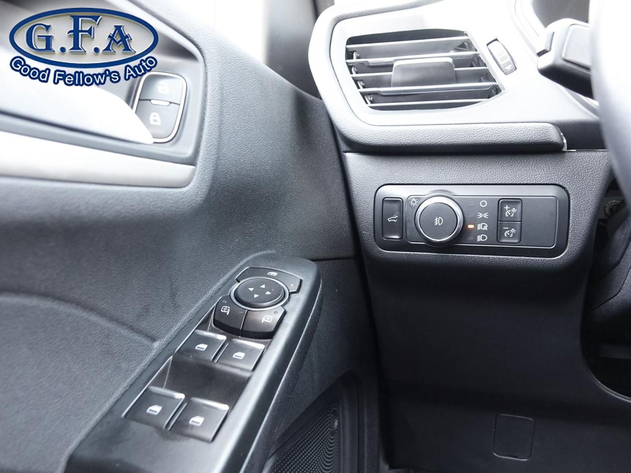 2022 Ford Escape SEL MODEL, AWD, LEATHER SEATS, PANORAMIC ROOF, NAV Photo43