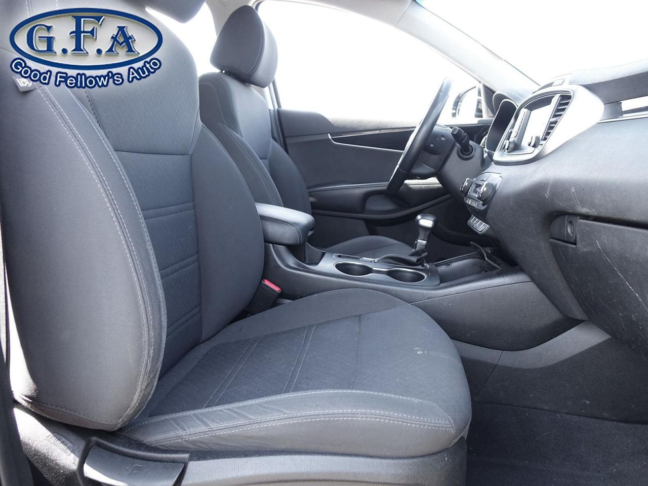 2019 Kia Sorento LX MODEL, AWD, 7 PASSENGER, REARVIEW CAMERA, HEATE - Photo #10