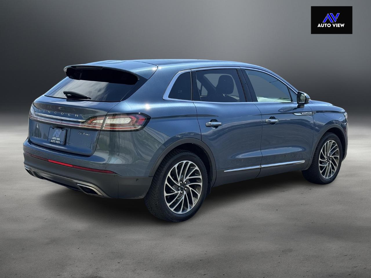 2019 Lincoln Nautilus Reserve AWD **DEALER SERVICED** - Photo #5