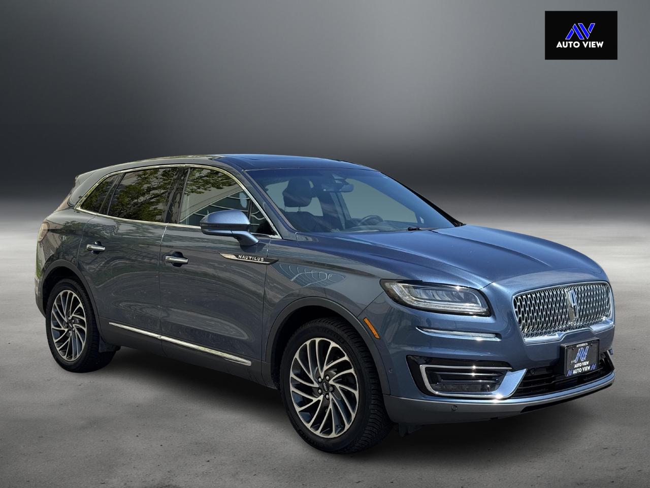 2019 Lincoln Nautilus Reserve AWD **DEALER SERVICED** Photo2