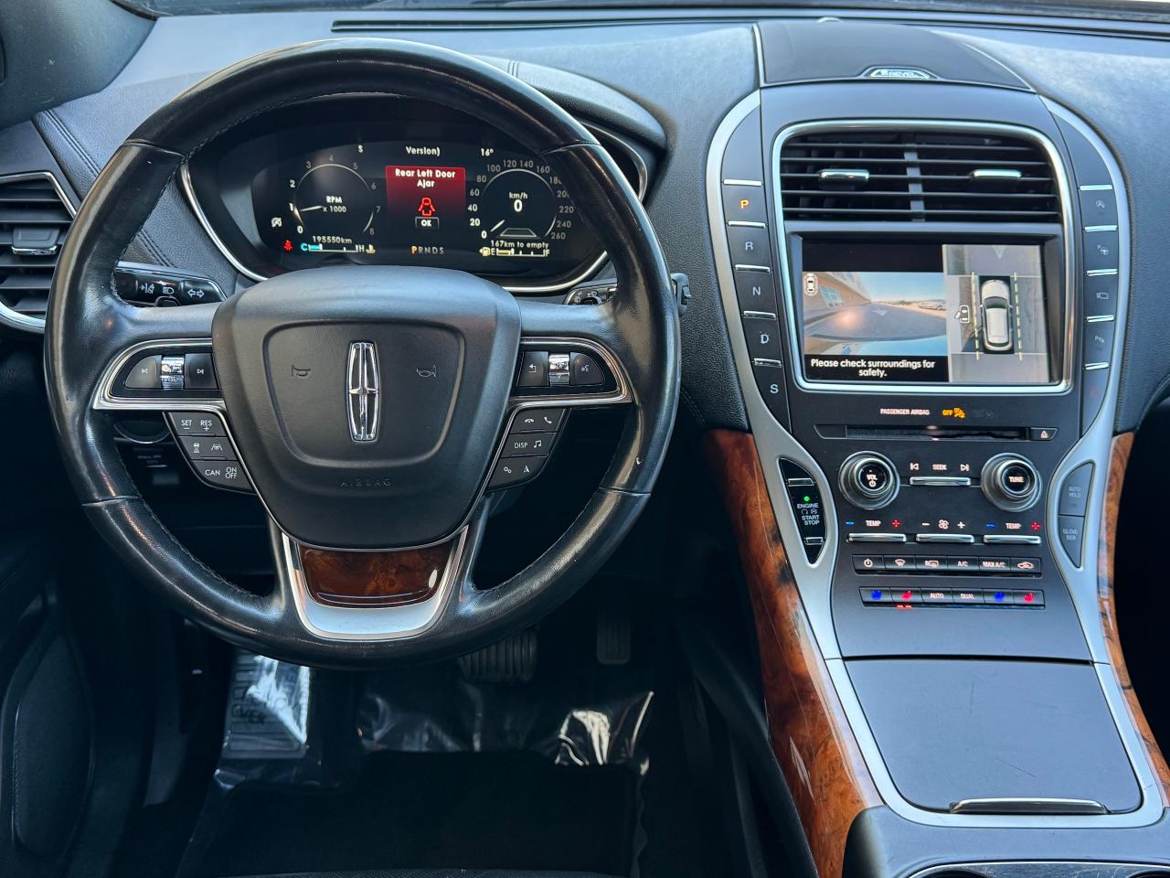 2019 Lincoln Nautilus Reserve AWD **DEALER SERVICED** - Photo #17