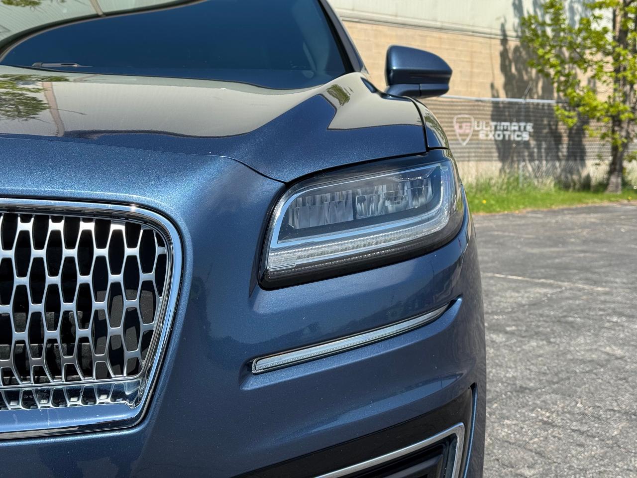 2019 Lincoln Nautilus Reserve AWD **DEALER SERVICED** - Photo #11