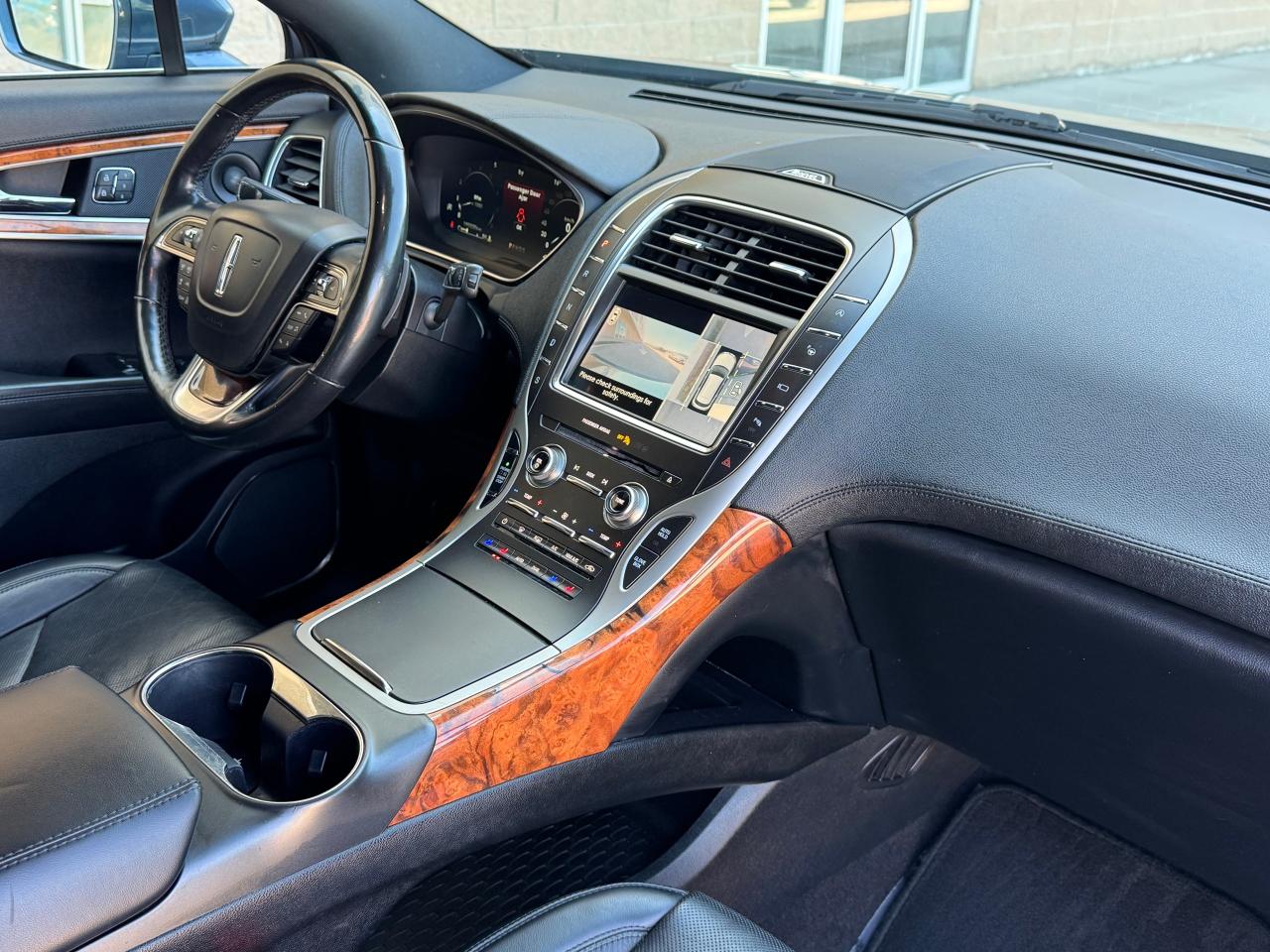 2019 Lincoln Nautilus Reserve AWD **DEALER SERVICED** - Photo #34