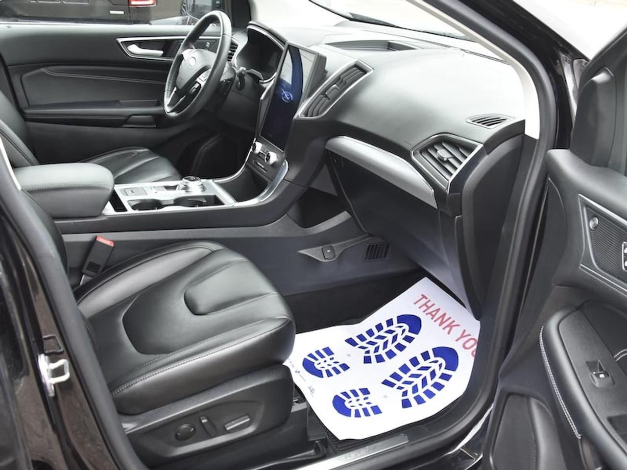 2021 Ford Edge Titanium Photo