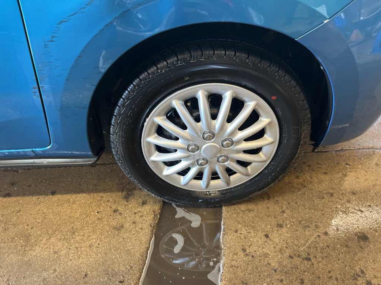 2018 Mitsubishi Mirage ES - Photo #19