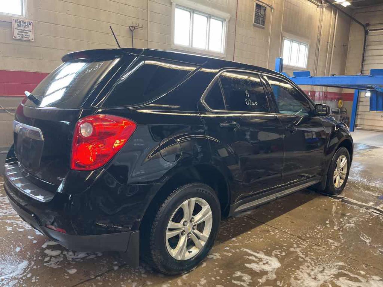 2014 Chevrolet Equinox LS - Photo #4