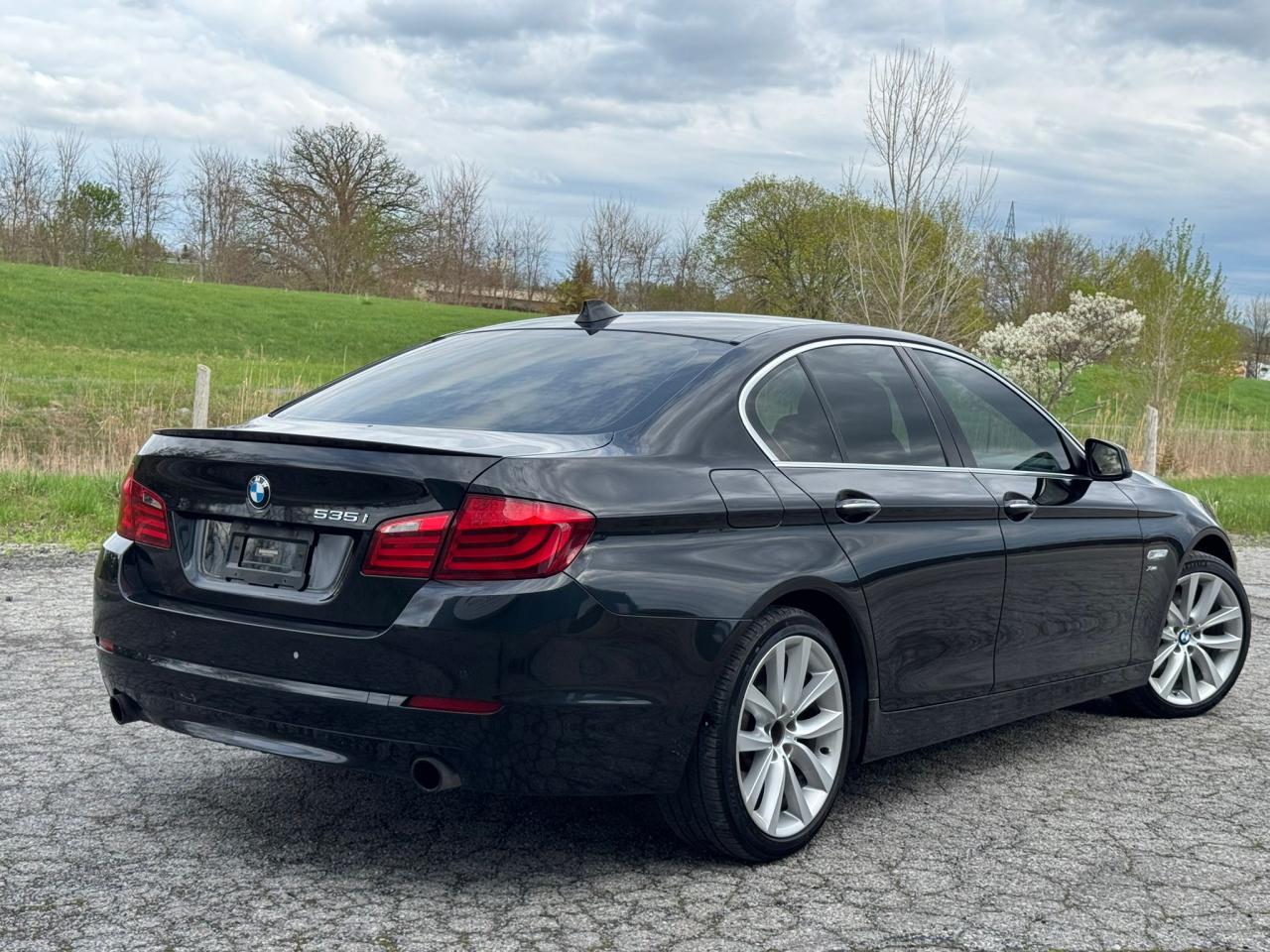 2012 BMW 5 Series 535I XDRIVE | NAV | SUNROOF | LEATHER | Photo4