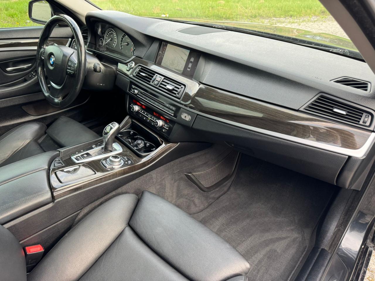 2012 BMW 5 Series 535I XDRIVE | NAV | SUNROOF | LEATHER | Photo8