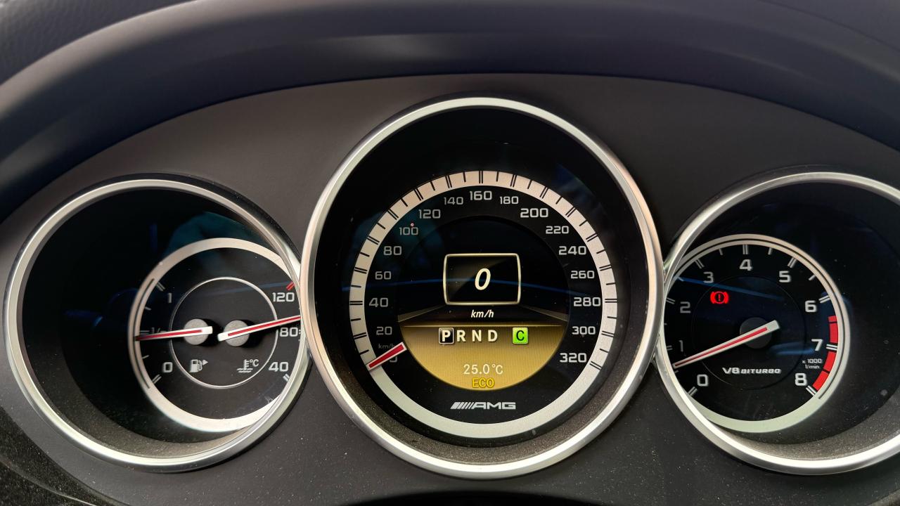 2012 Mercedes-Benz CLS-Class CLS 63 AMG - Photo #15